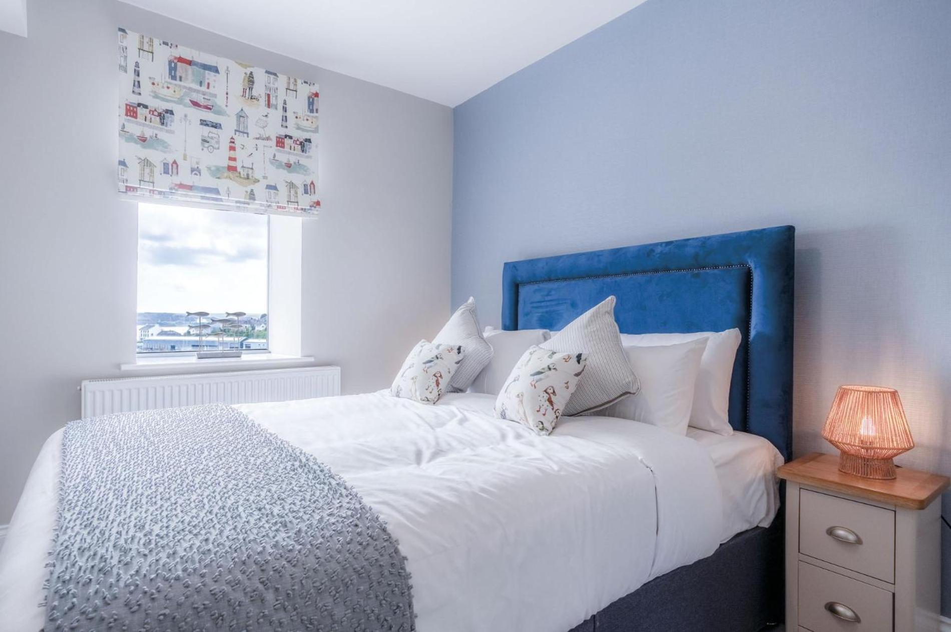 Harbour View - 2 Bedroom Apartment - Milford Haven Exteriör bild